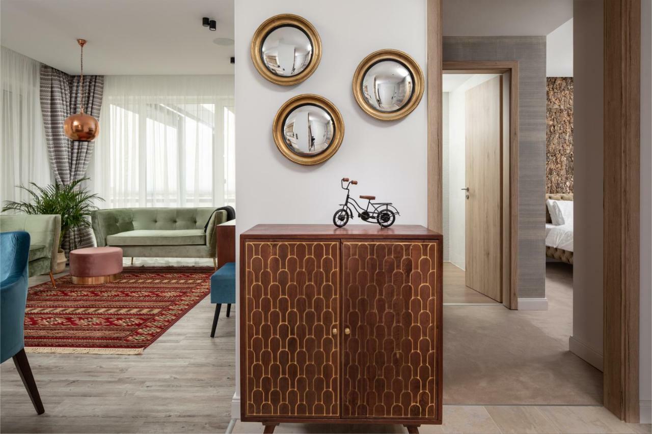 Kanopian Penthouse Brasov Bagian luar foto